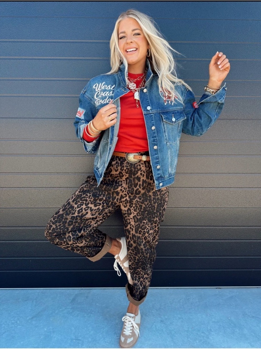 DAVI & DANI Denim West Coast Rodeo Jacket with Red Patch Medium NWT